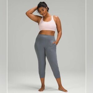 Lululemon Align Jogger Crop  size 6